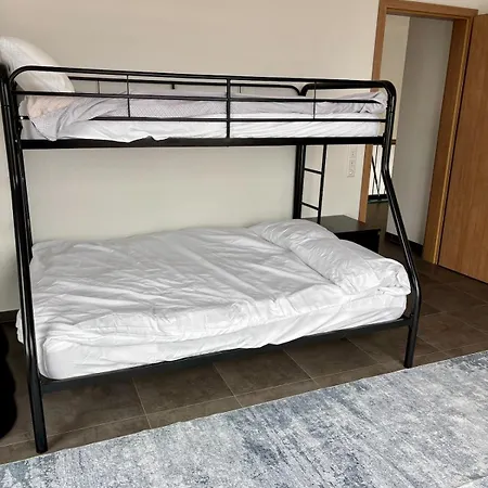Semesterbostad Modern, New With Air Cooling *